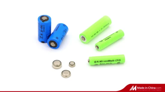 円筒形のディープ サイクル リチウム イオン電池セル 18650 3.7V 2000mAh 3500mAh 20A